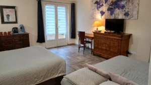 Chambre familiale Giono dans la chambre d'hotes du domaine de la plume